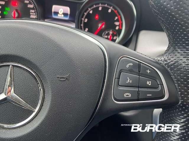 Mercedes-Benz GLA 180 AHK El. Panodach Navi Leder SHZ LED Ambientebeleuc