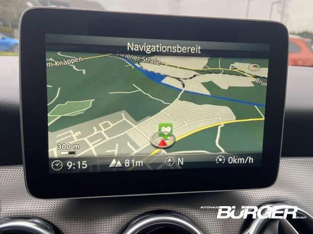 Mercedes-Benz GLA 180 AHK El. Panodach Navi Leder SHZ LED Ambientebeleuc