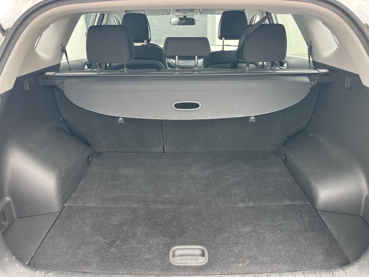 Hyundai Tucson 1.7 CRDi DPF 2WD NAVI SITZHZG PDC R-KAMERA TOP