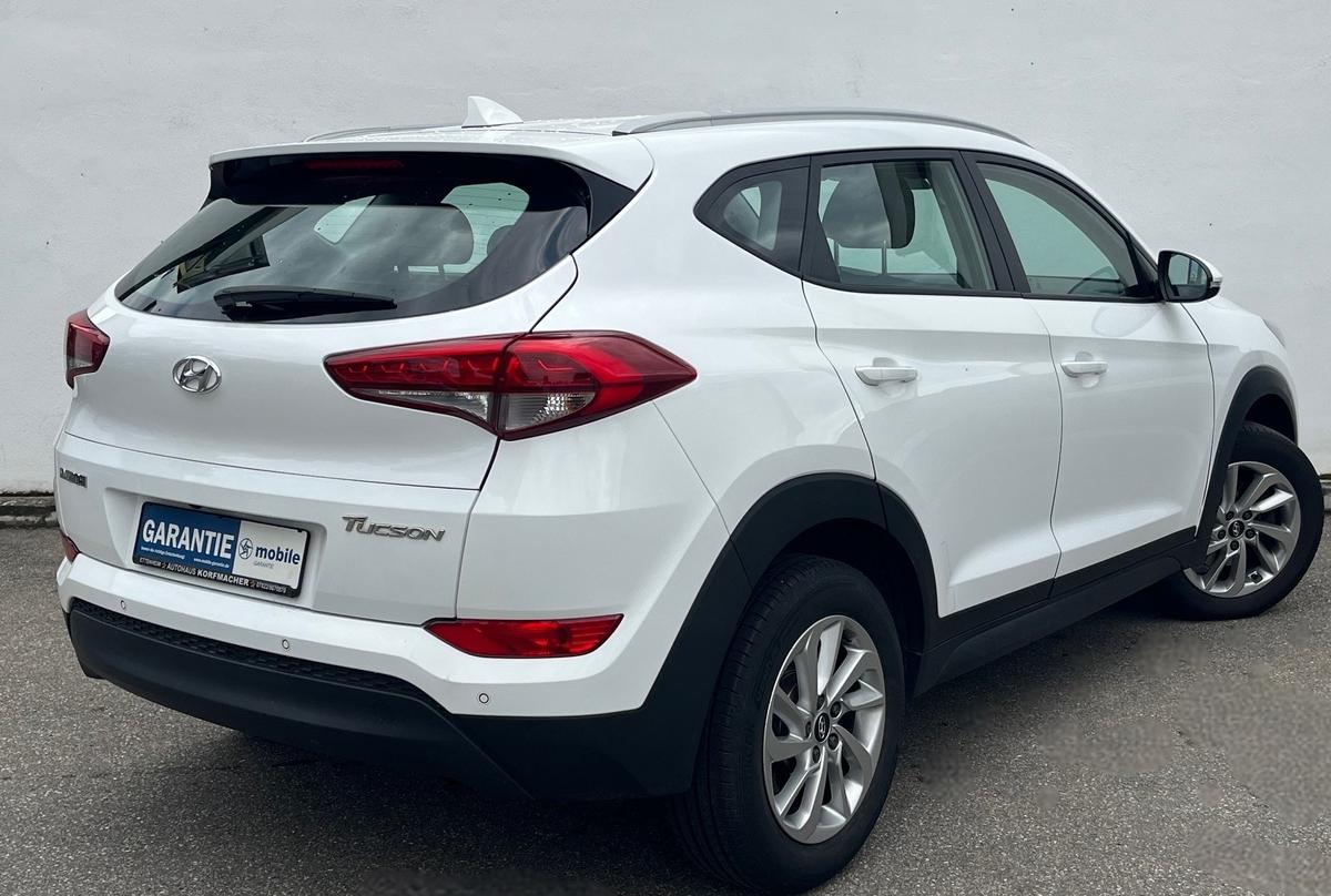 Hyundai Tucson 1.7 CRDi DPF 2WD NAVI SITZHZG PDC R-KAMERA TOP