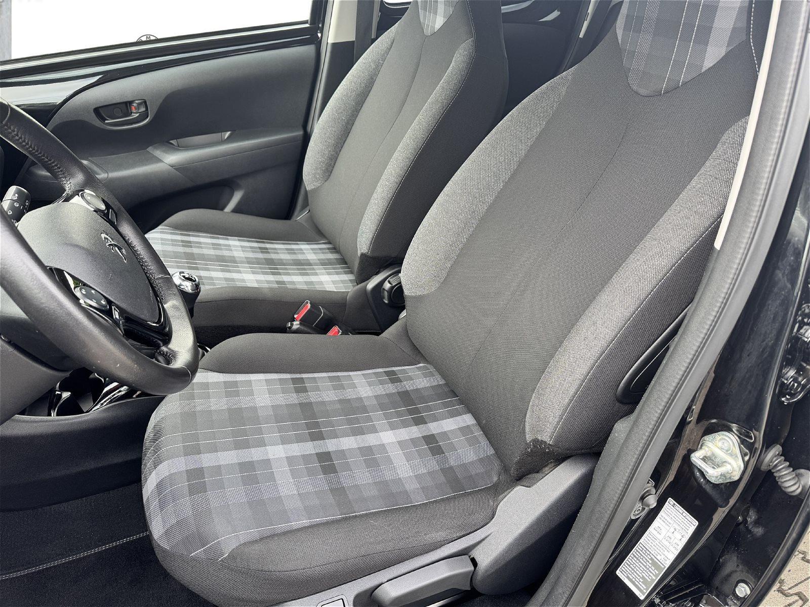 Peugeot 108 TOP Style-Paket Navi DAB LM