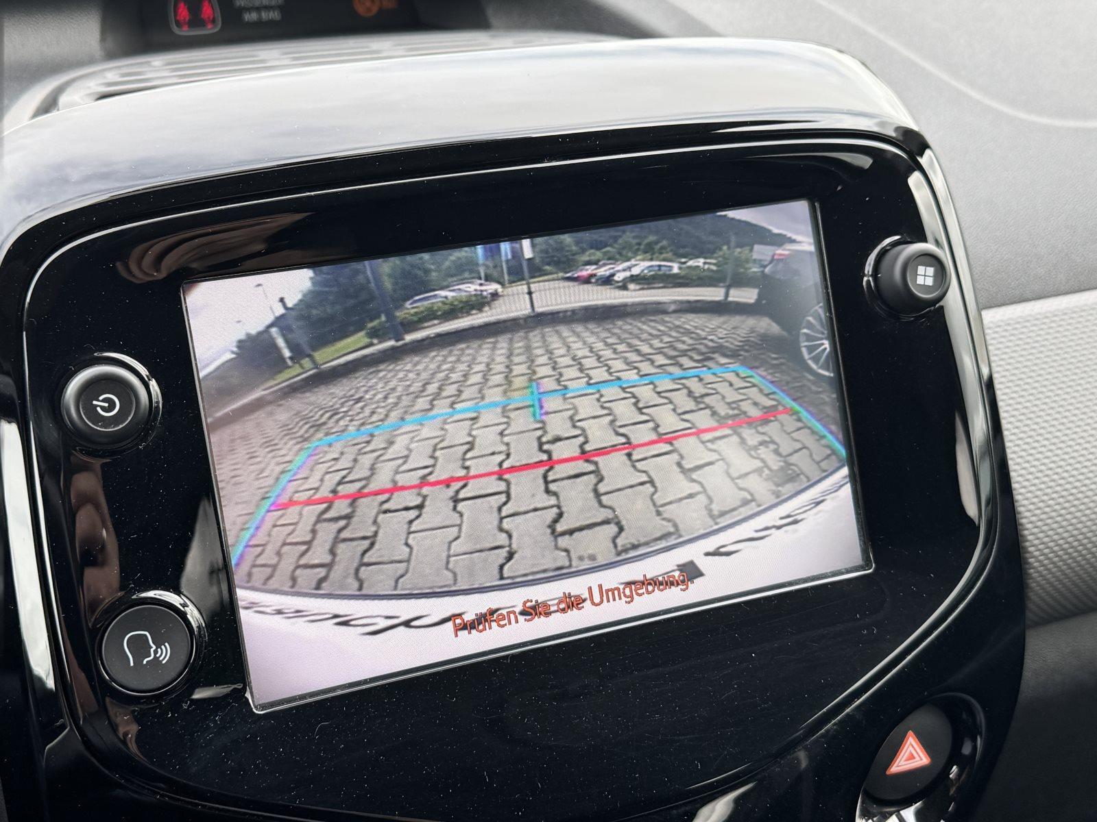 Peugeot 108 TOP Style-Paket Navi DAB LM