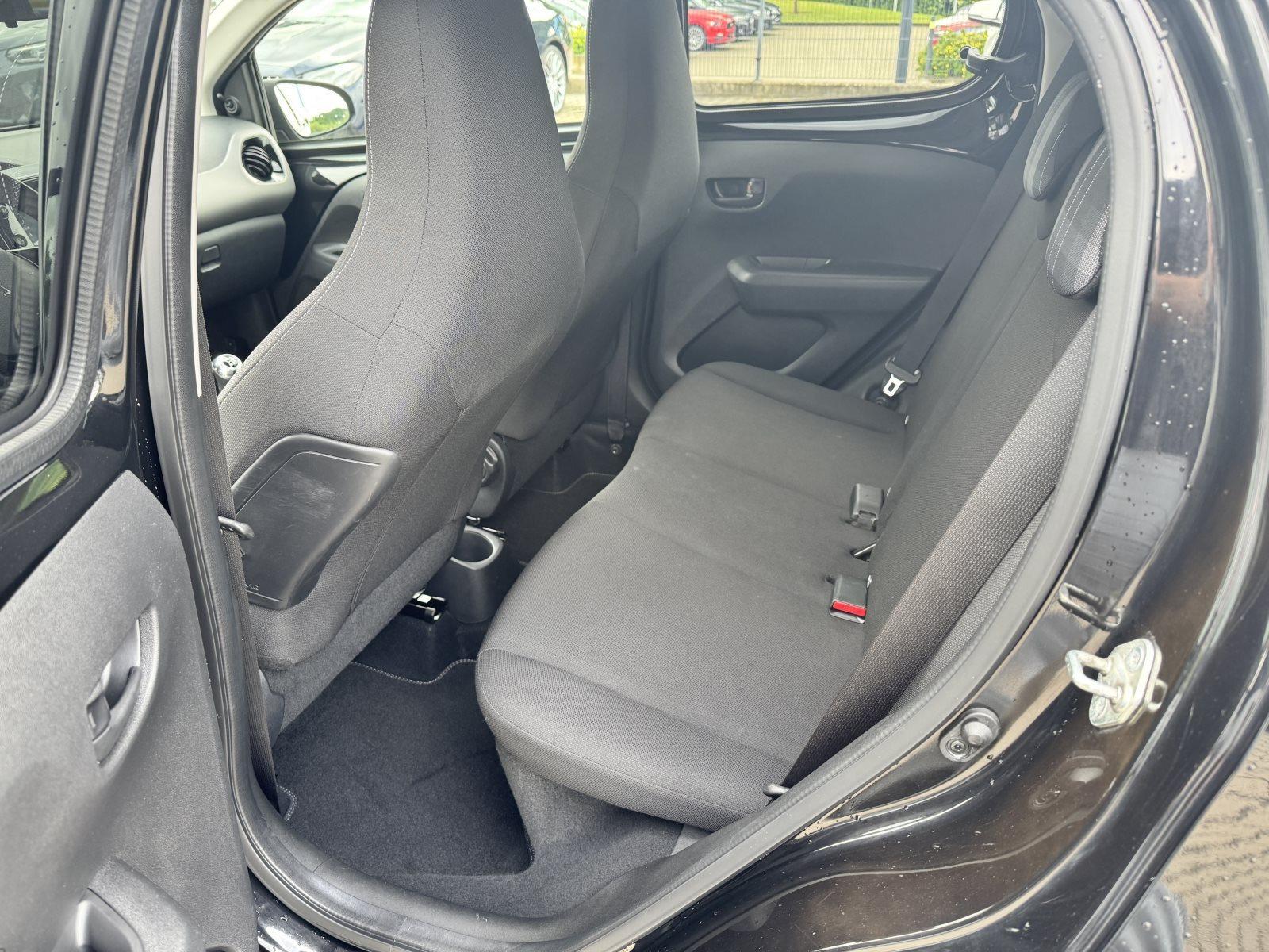 Peugeot 108 TOP Style-Paket Navi DAB LM