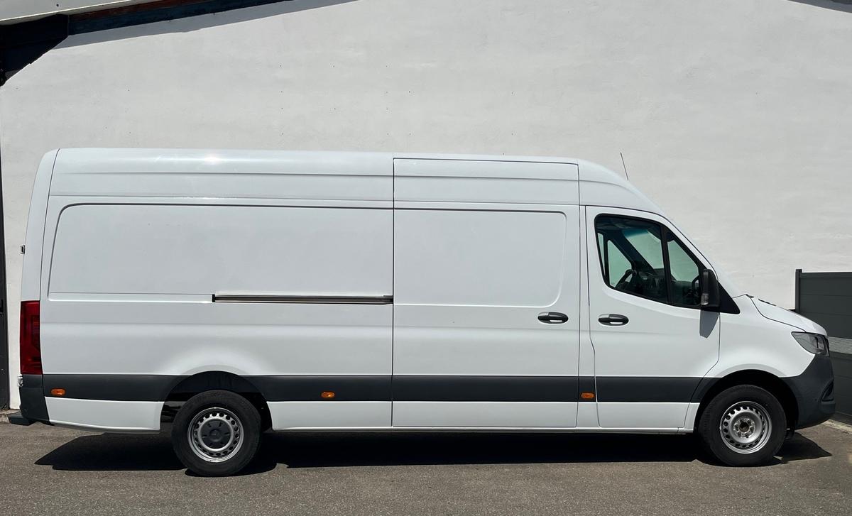 Mercedes-Benz Sprinter Maxi 3.5 T NAVI SITZHZG R-CAM ACC-TOP-6,95 METER