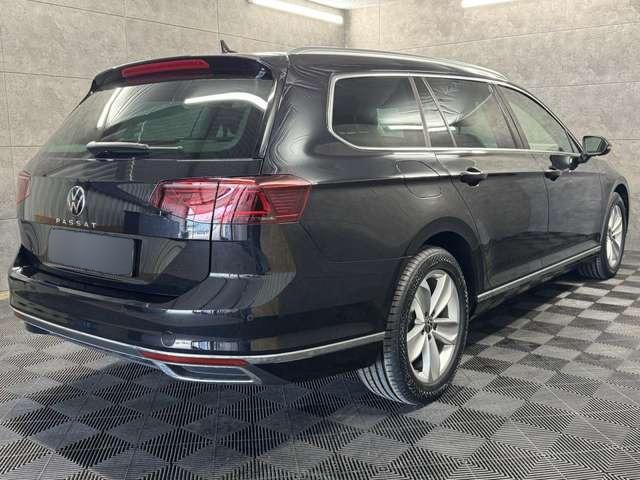 Volkswagen Passat Variant Passat Var. 2.0 TDI Elegance LED*NAVI*AHK*ACC*