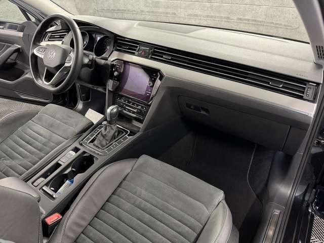 Volkswagen Passat Variant Passat Var. 2.0 TDI Elegance LED*NAVI*AHK*ACC*
