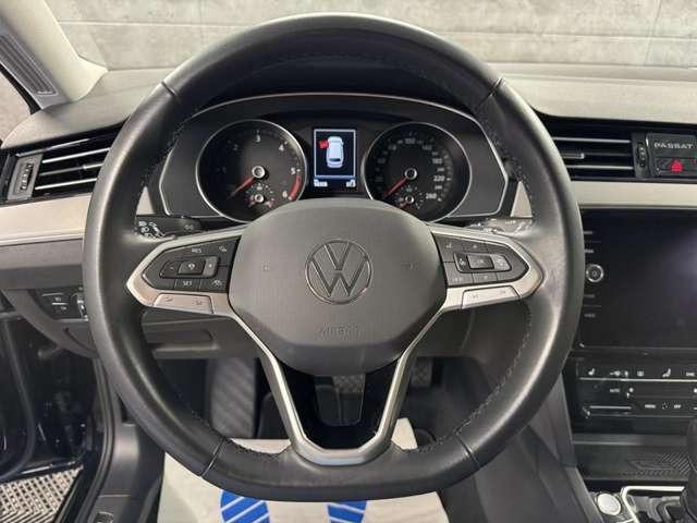 Volkswagen Passat Variant Passat Var. 2.0 TDI Elegance LED*NAVI*AHK*ACC*