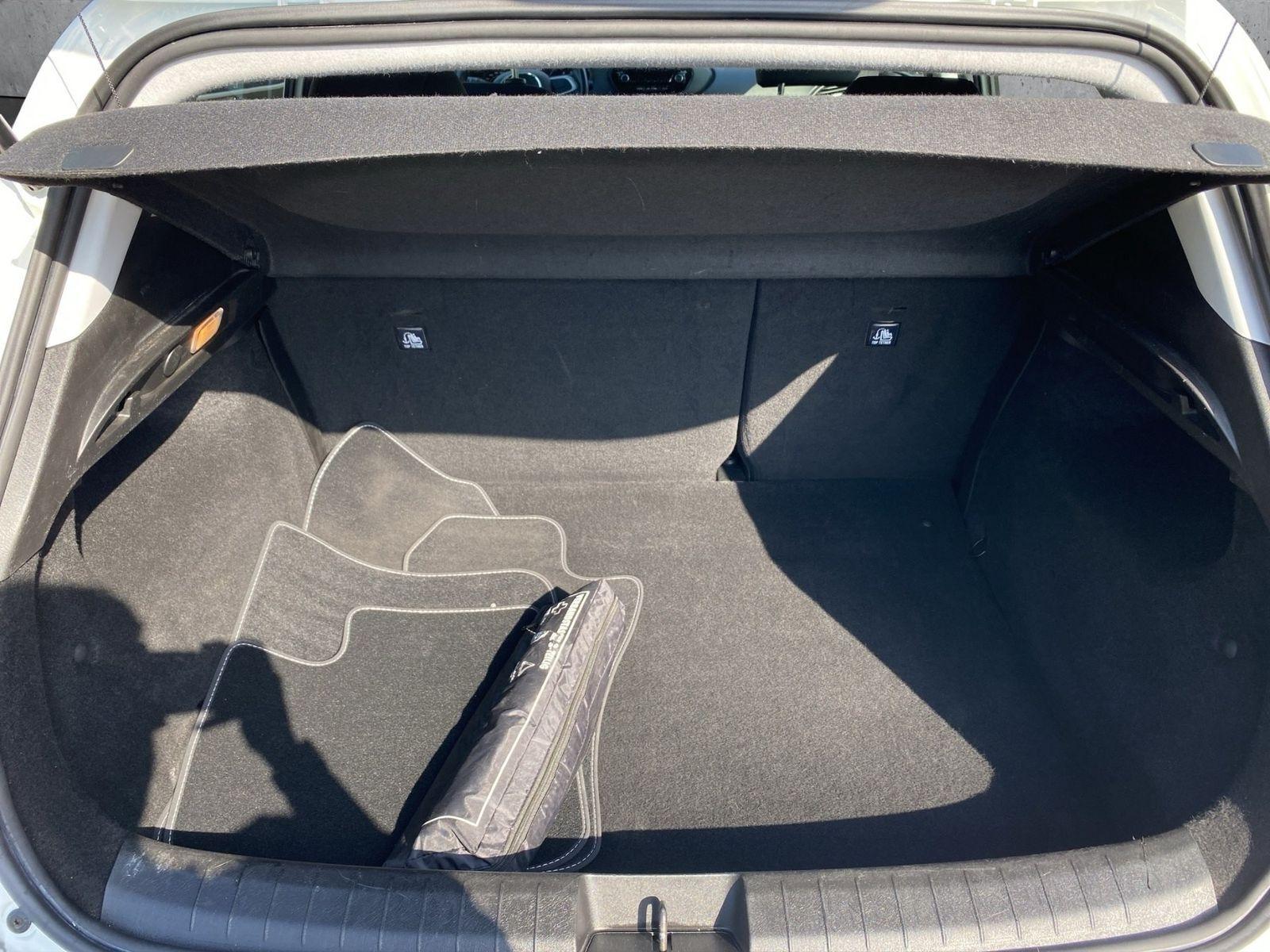 Fiat Tipo (357) Hatchback Street