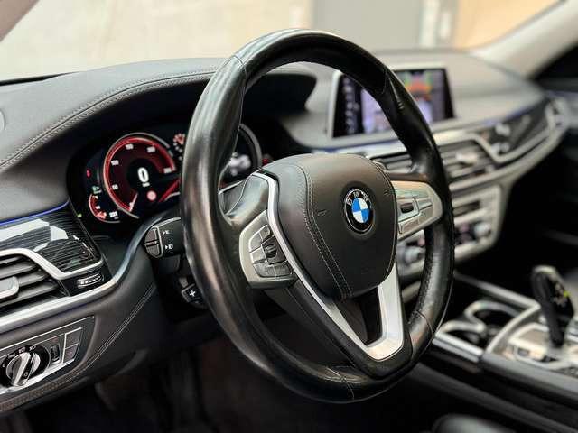 BMW 740 d |NAVI|MASSAGE|SHZ|KAM|WLAN|HUD|AHK||SD|