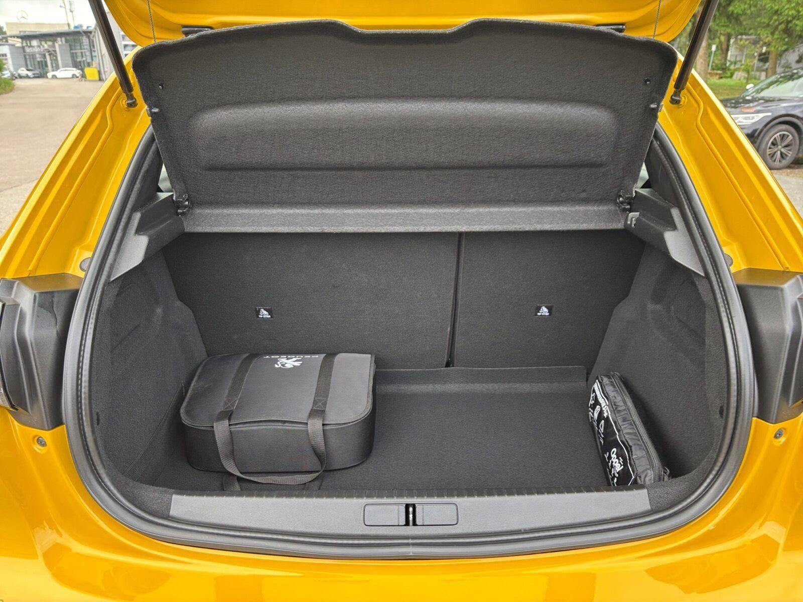 Peugeot 208 e- Active KLIMA+SITZH+MIRROR-SCREEN+KEYLESS-G