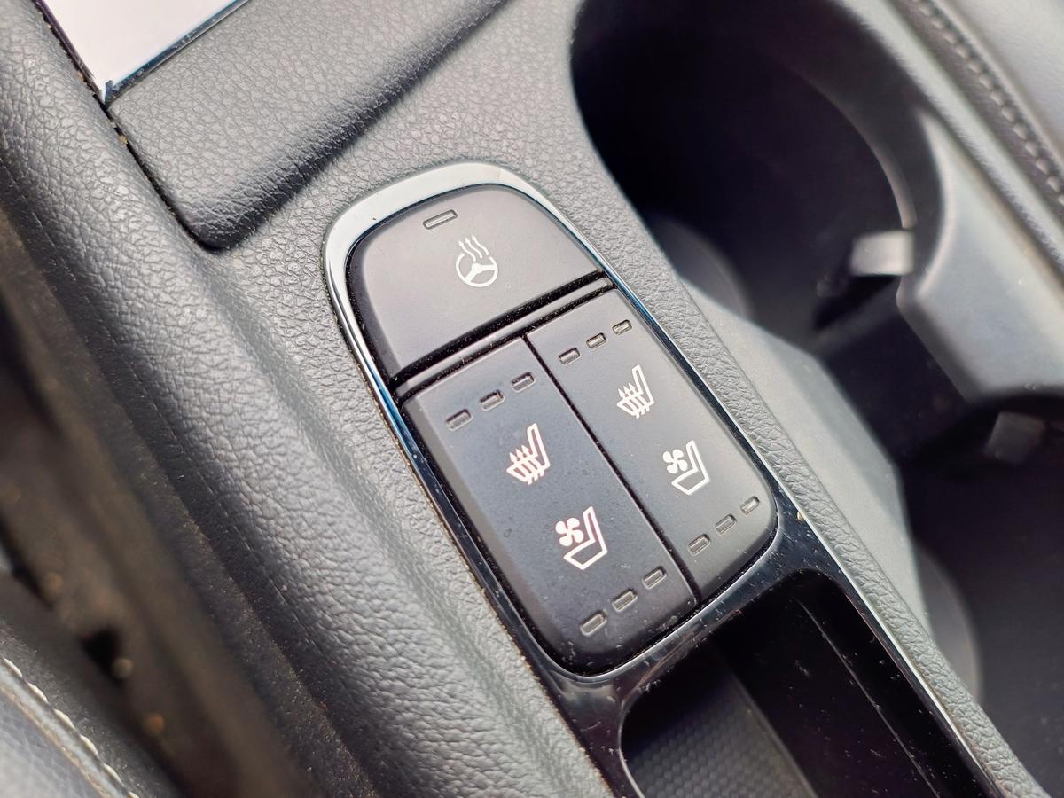 Kia Niro 1.6 Plug-in Hybrid Spirit Vollaustattung SHZ GJR RFK