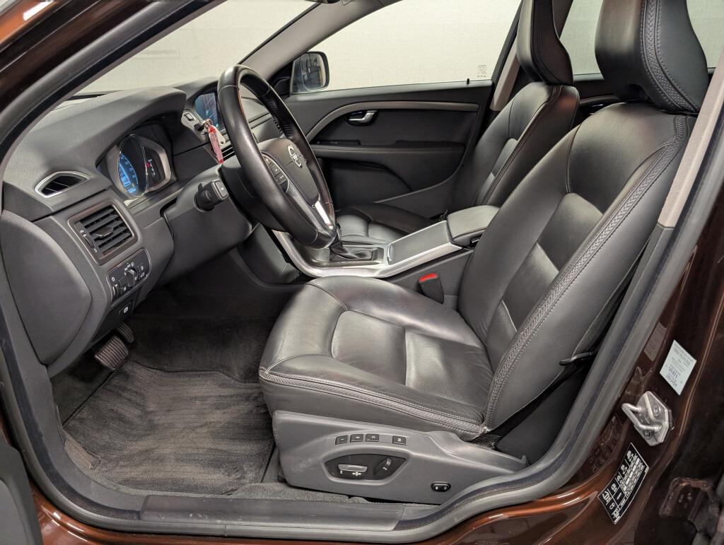 Volvo XC70 Summum 4x4+ACC+Bi-Xenon+Navi+Pano+Keyless