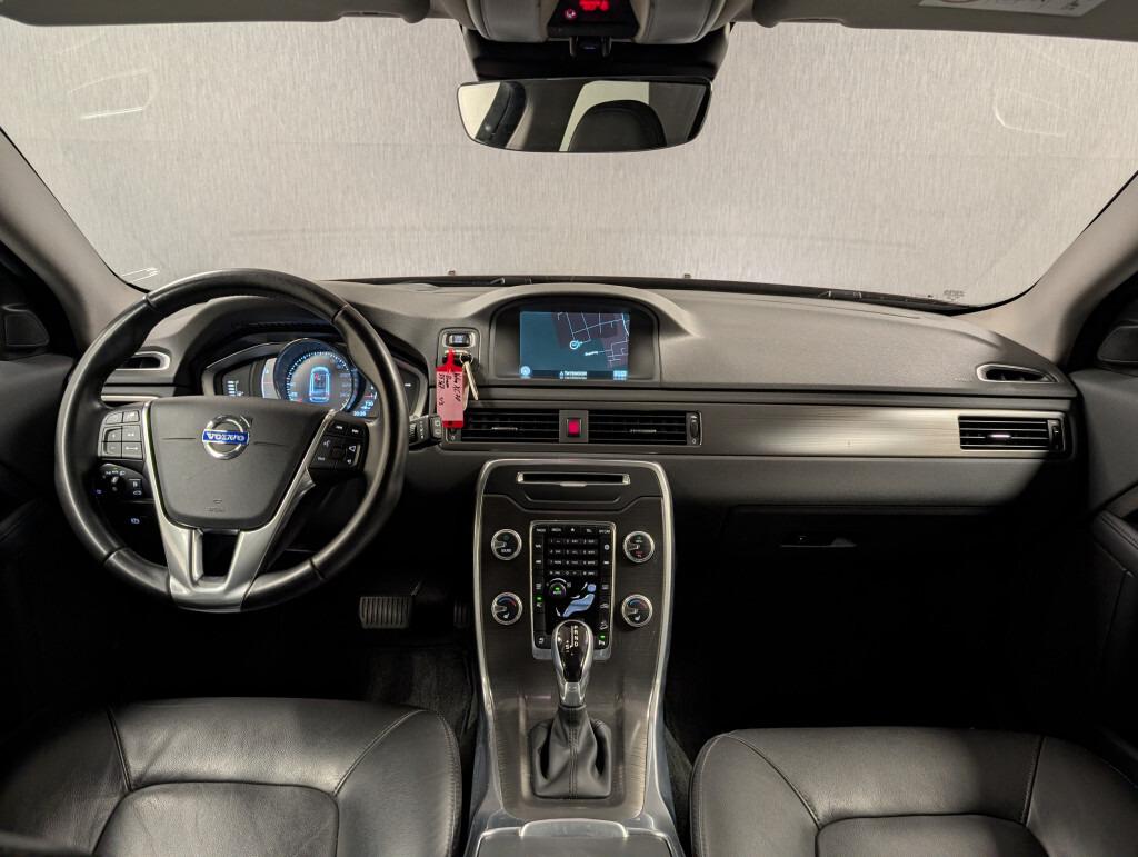 Volvo XC70 Summum 4x4+ACC+Bi-Xenon+Navi+Pano+Keyless