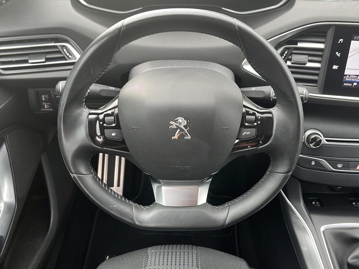 Peugeot 308 1.5 BlueHDi 130 SW Allure *Navi*SHZ*PDC*