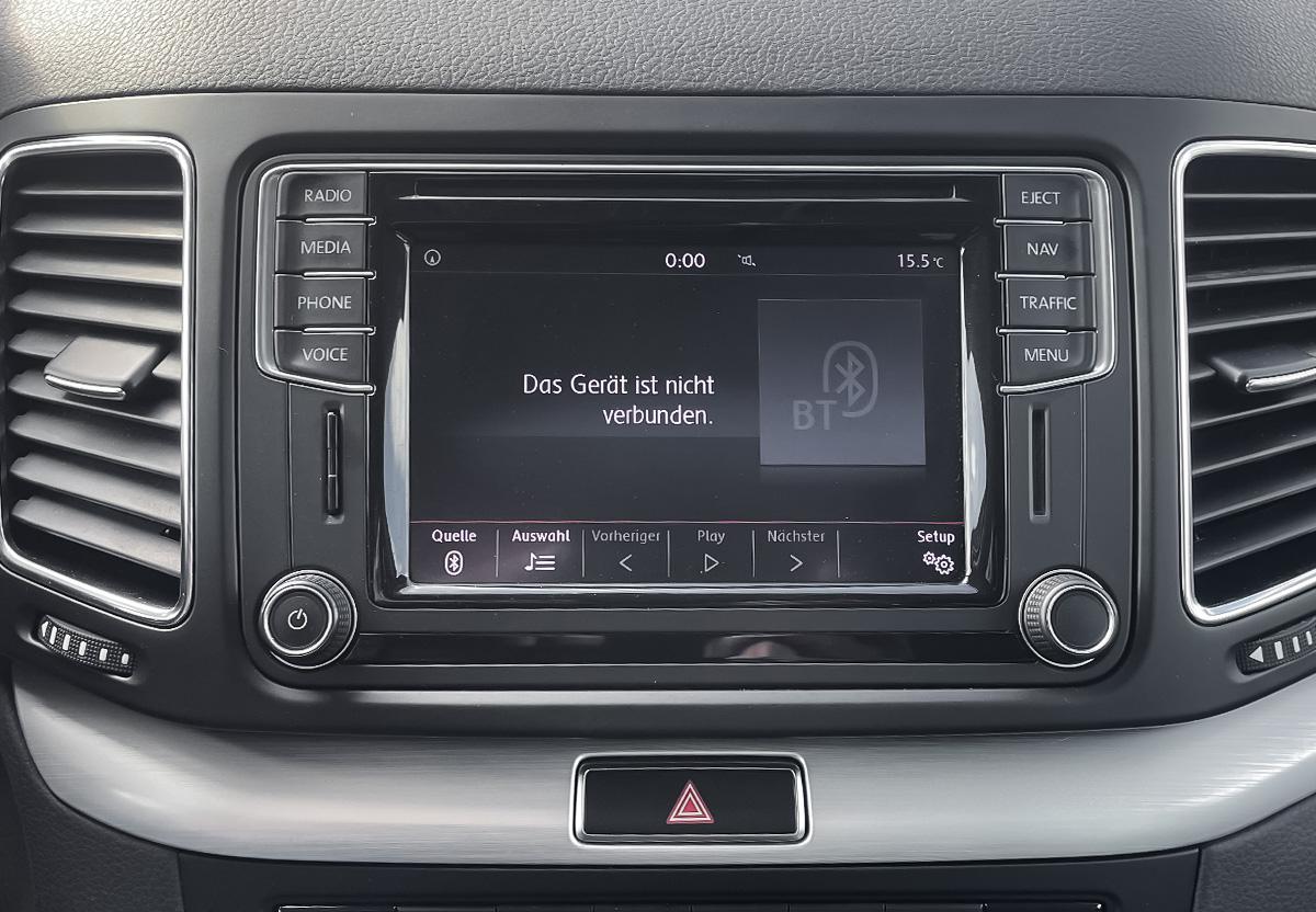 Volkswagen Sharan 2.0 TDI Comfortline SHZ 7 SITZE AHK NAVI PDC