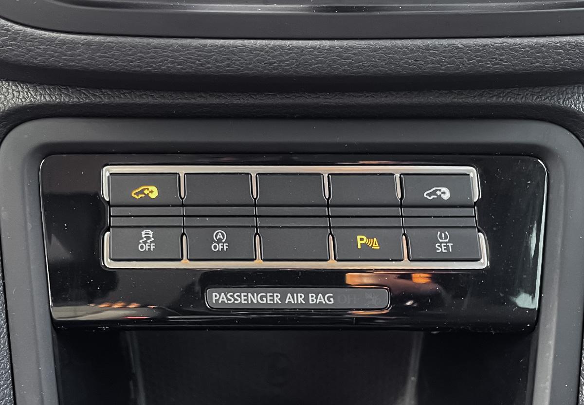 Volkswagen Sharan 2.0 TDI Comfortline SHZ 7 SITZE AHK NAVI PDC