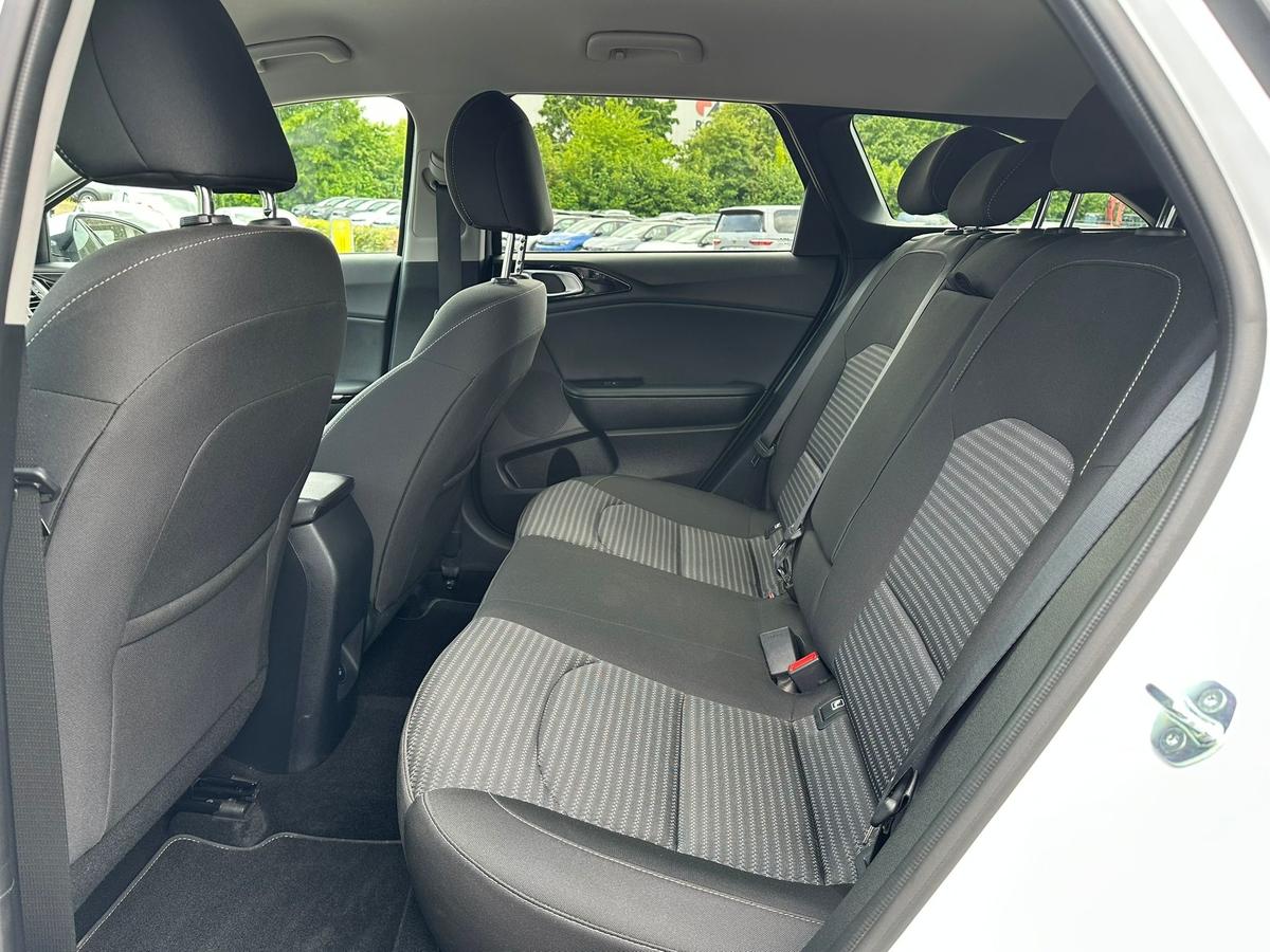 Kia cee'd Sportswagon MHEV Automatik + Rückfahrkamera
