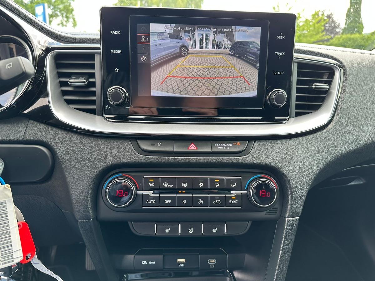 Kia cee'd Sportswagon MHEV Automatik + Rückfahrkamera