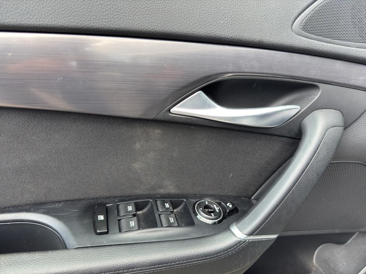 Hyundai i40 Kombi Trend 1.6 i Navi*Sitzhzg*PDC
