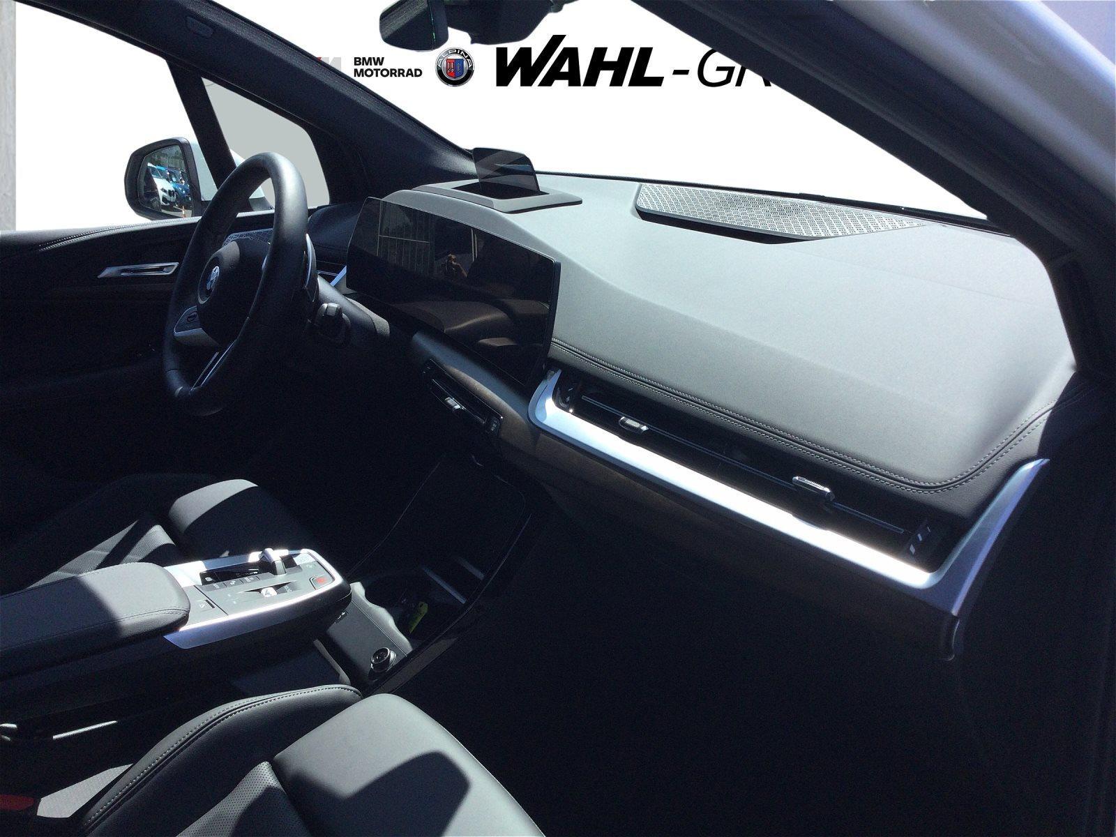 BMW 218 ACTIVE TOURER LUXURY NAVI HUD SPORTSITZE KOMFORTZG HIFI HK DAB