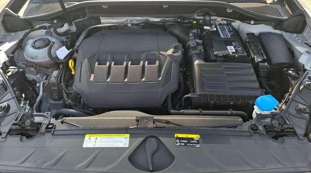 Audi Q2 quattro sport 40 TFSi / S-TRONIC / S-LINE / HEAD-U