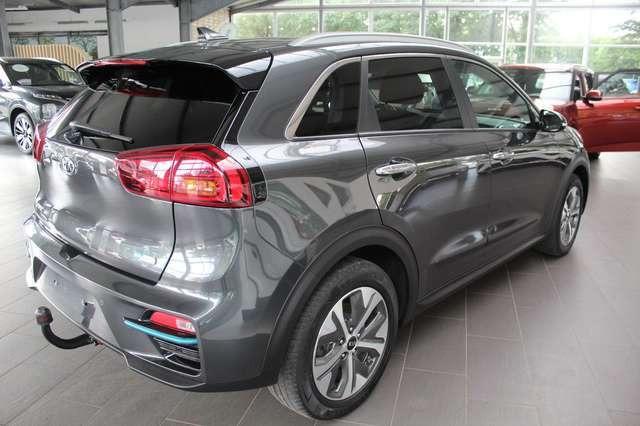 Kia Niro e-Niro 64 kWh Spirit (3 Phasen Lader, AHK)