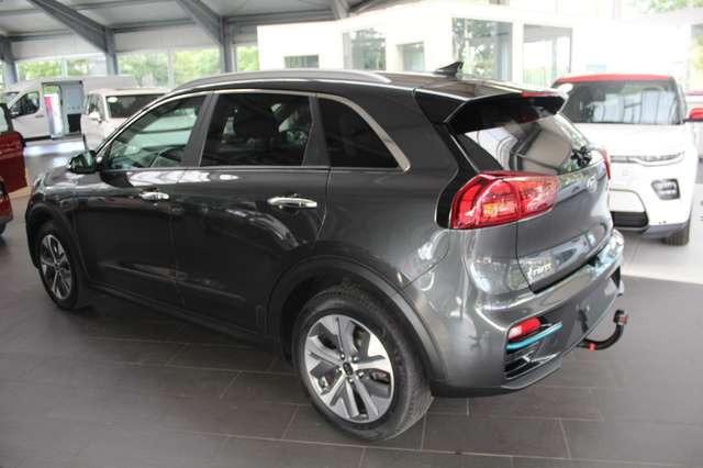 Kia Niro e-Niro 64 kWh Spirit (3 Phasen Lader, AHK)