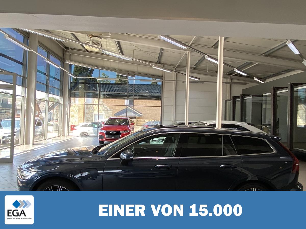 Volvo V60  T6 Plus Bright Recharge AWD LED Pano AHK RCam