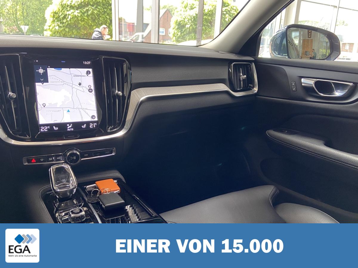 Volvo V60  T6 Plus Bright Recharge AWD LED Pano AHK RCam