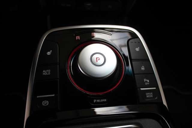 Kia Niro e-Niro Vision 64 kWh(3 Phasen, PLUS Paket, AHK)