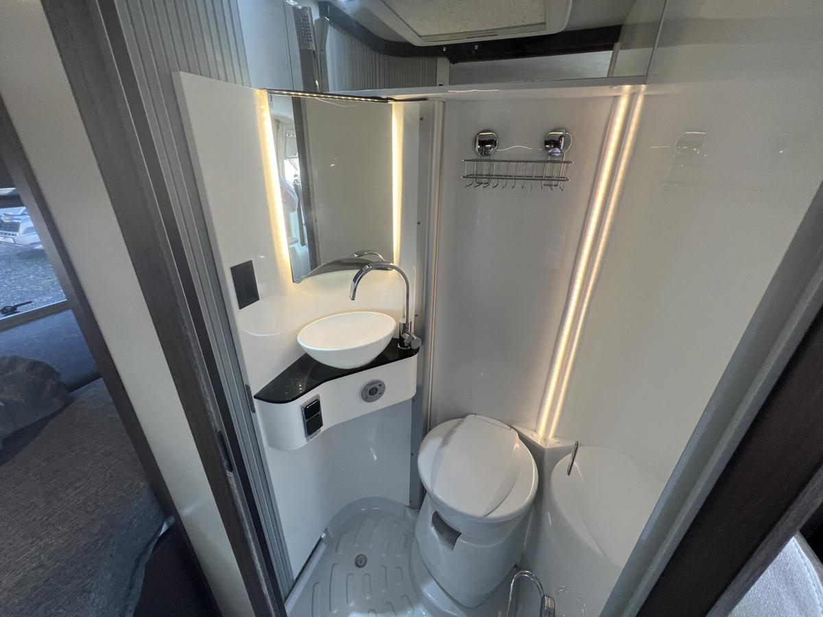 Pössl Andere Solar+TV+Skyroof+DuoControl