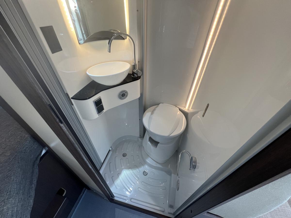 Pössl Andere Solar+TV+Skyroof+DuoControl