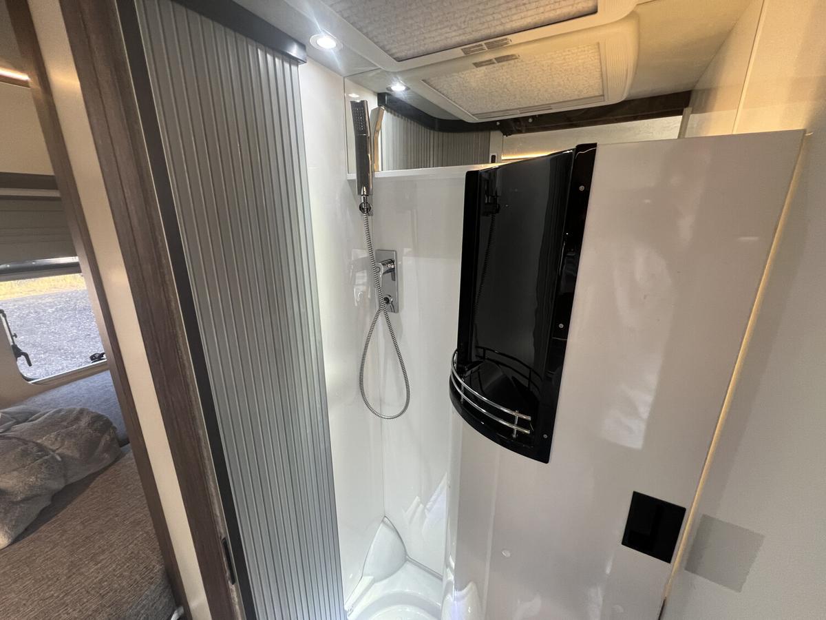 Pössl Andere Solar+TV+Skyroof+DuoControl