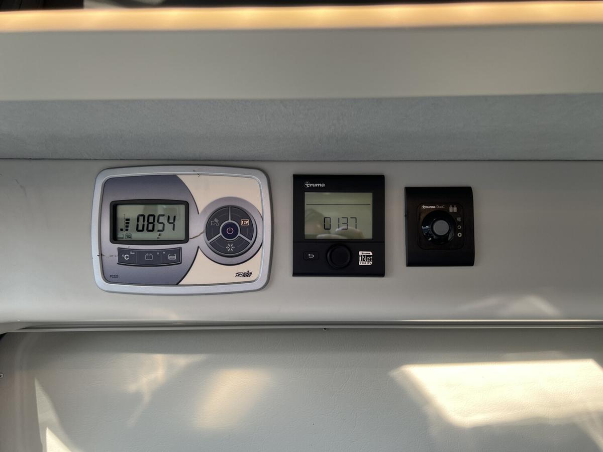 Pössl Andere Solar+TV+Skyroof+DuoControl