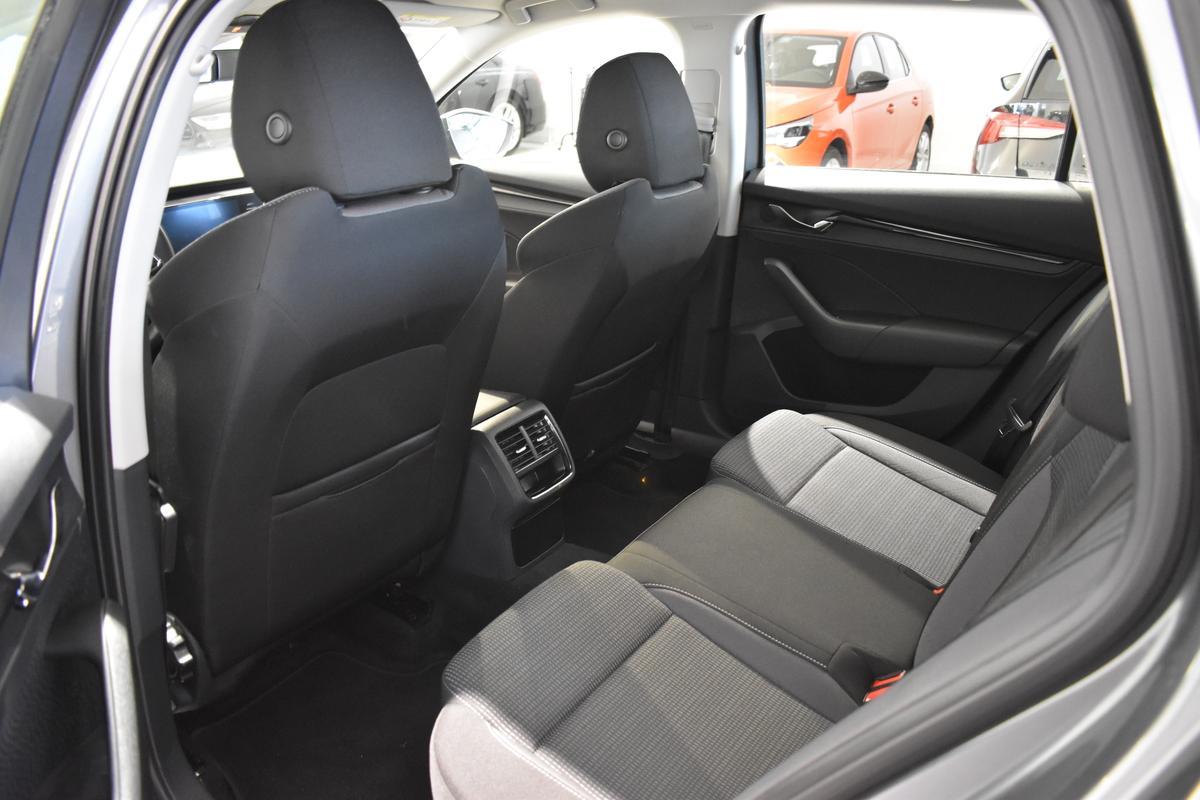 Skoda Octavia 1.5TSI 5J.Garantie APP LED SHZ Digitales Cockpit