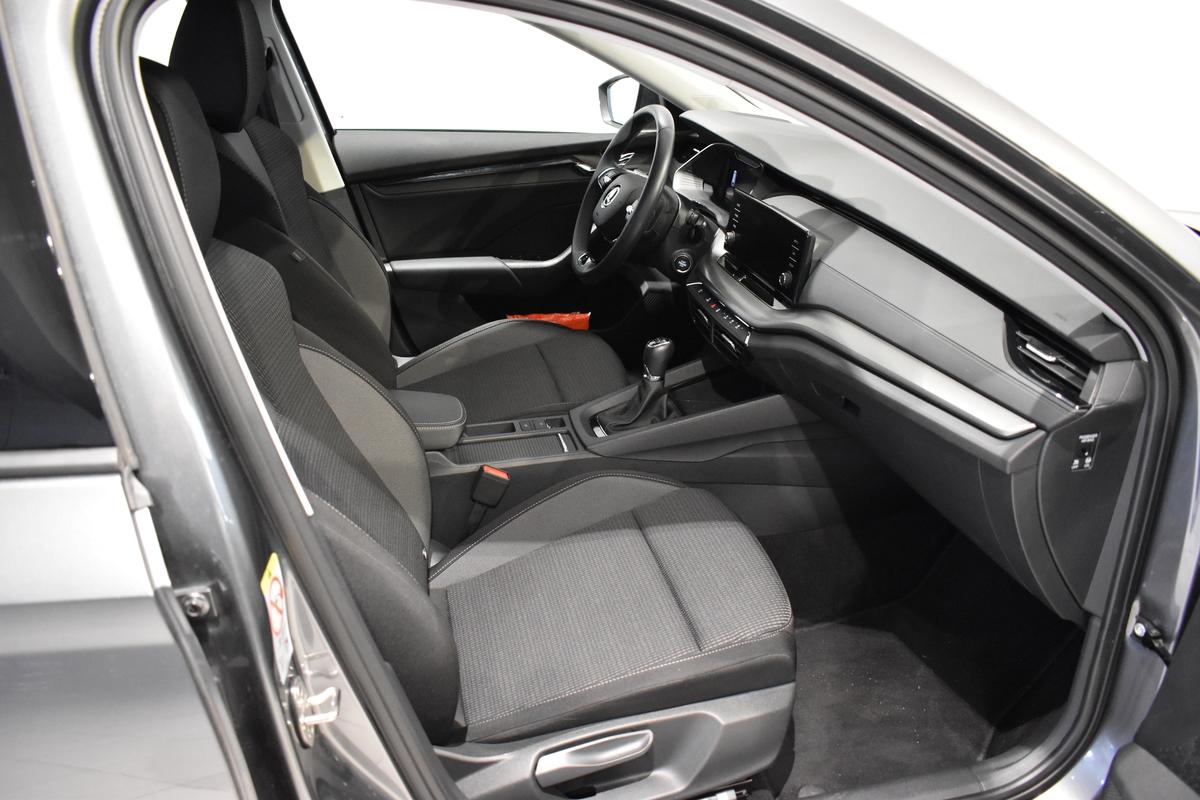 Skoda Octavia 1.5TSI 5J.Garantie APP LED SHZ Digitales Cockpit