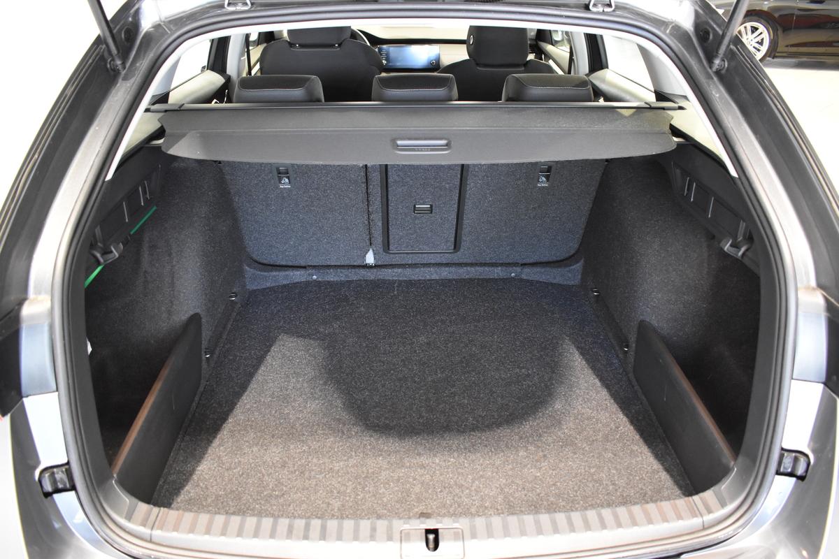 Skoda Octavia 1.5TSI 5J.Garantie APP LED SHZ Digitales Cockpit