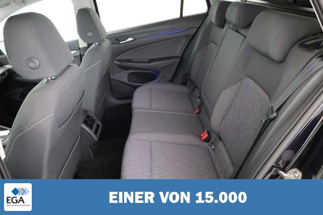Volkswagen Golf VIII Variant 1.0 eTSI DSG Move, Kamera, LED, Navi,