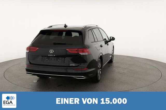 Volkswagen Golf VIII Variant 1.0 eTSI DSG Move, Kamera, LED, Navi,