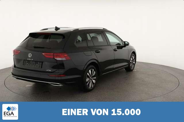 Volkswagen Golf VIII Variant 1.0 eTSI DSG Move, Kamera, LED, Navi,