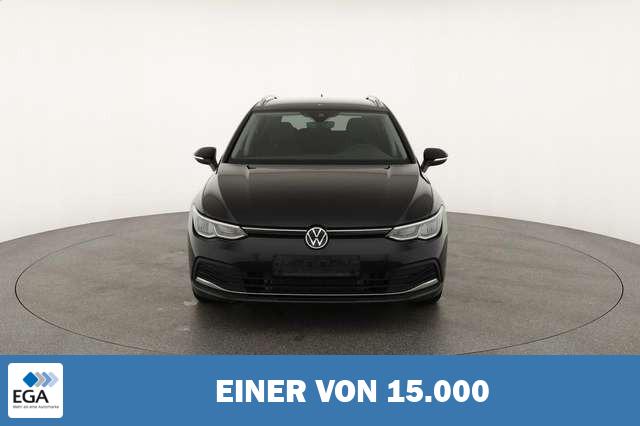 Volkswagen Golf VIII Variant 1.0 eTSI DSG Move, Kamera, LED, Navi,