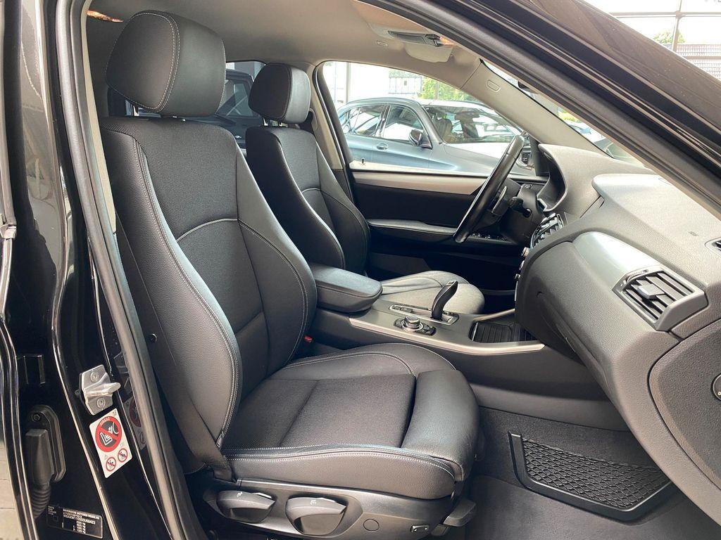 BMW X4 xDrive 20i Advantage NAVI*RFK*TPM*21