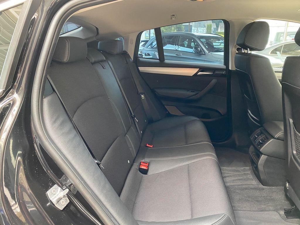 BMW X4 xDrive 20i Advantage NAVI*RFK*TPM*21