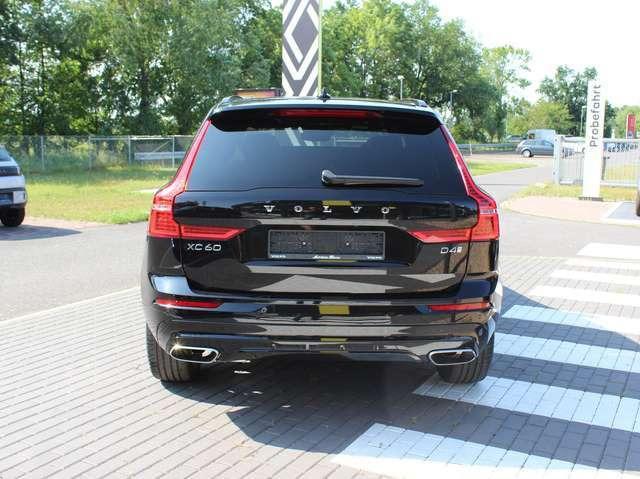 Volvo XC60 R Design 2WD