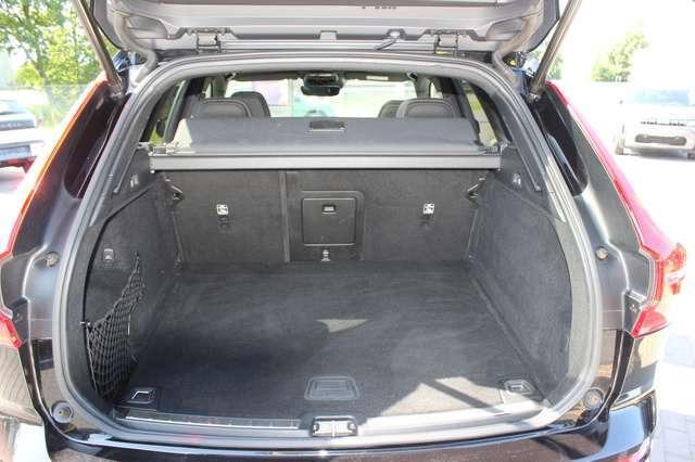 Volvo XC60 R Design 2WD