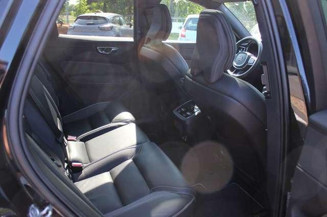 Volvo XC60 R Design 2WD