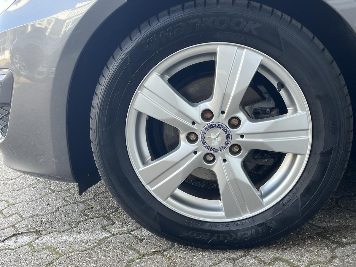 Mercedes-Benz B 180 RENTNER*AUTOM*SHZ*THEMOTRONIC*SCHECKHEFT