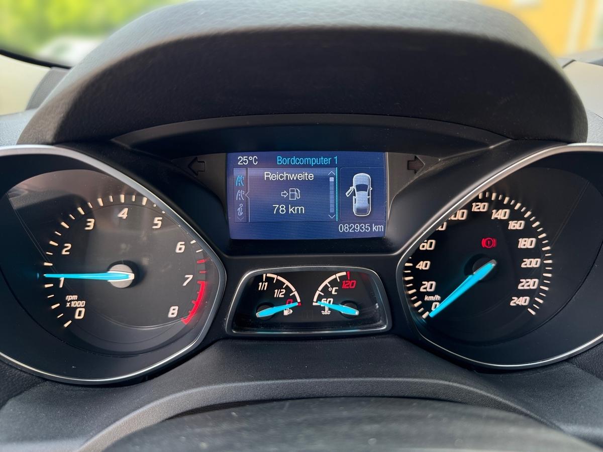 Ford Kuga 1.5 EcoBoost 4x2 Sync PANO