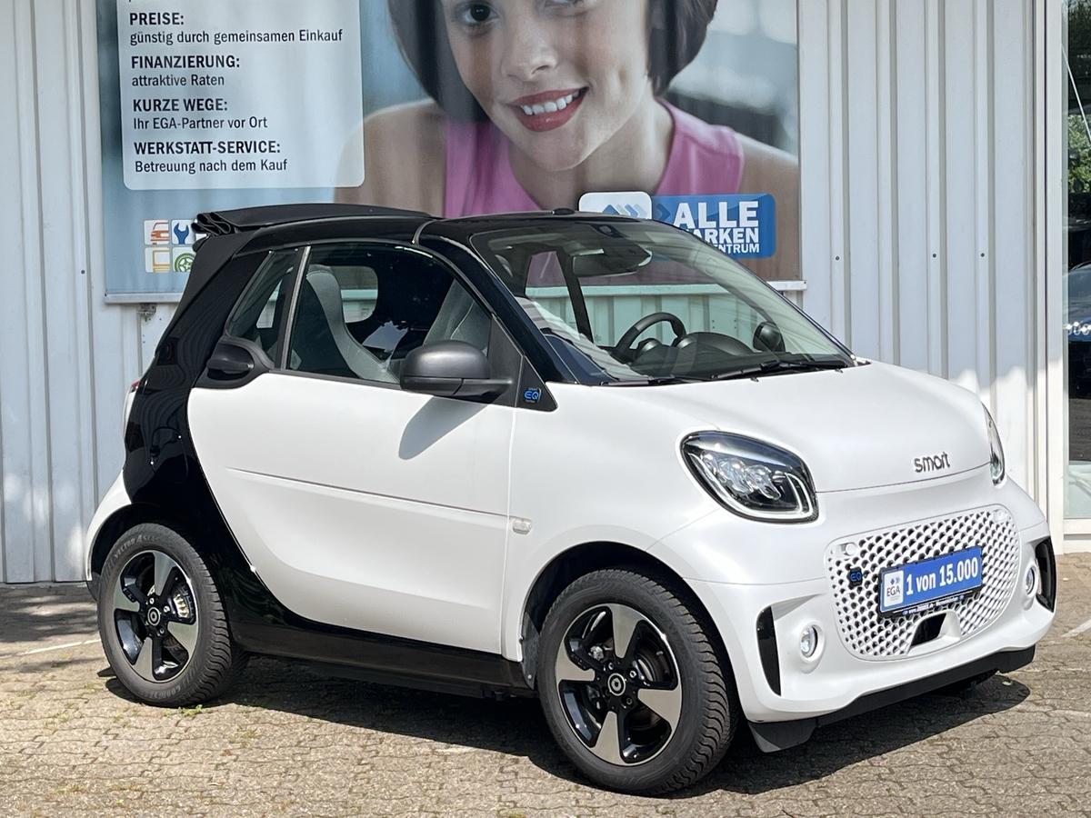 Smart ForTwo EQ cabrio*EXCLUSIVE*22kW*CAM*MEDIA*SHZ*ALLWETTER*LED*