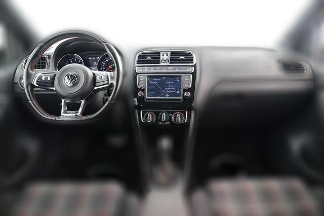 Volkswagen Polo 5 GTI 1.8TSI 192PS DSG BMT SHZ PDC Carplay